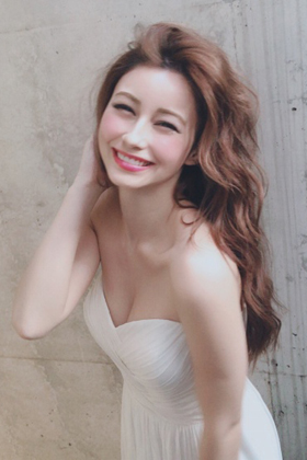 ダレノガレ明美(29)の髪ふう、乳ふわ胸チラ谷間写真がぐうシコｗｗ【エロ画像】