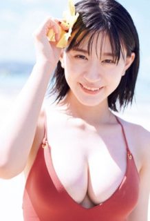 NMB48上西怜さん、おっぱいポロリ寸前の爆乳見せつけグラビア解禁ｗｗｗ【エロ画像】